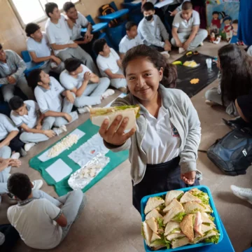 Niños y adolescentes en Ecuador proponen mejoras para una alimentación más saludable